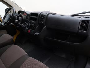 Peugeot Boxer  2.0 BlueHDi 