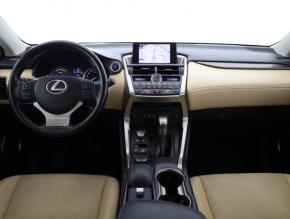 Lexus NX  300h 