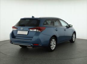 Toyota Auris  1.6 Valvematic 