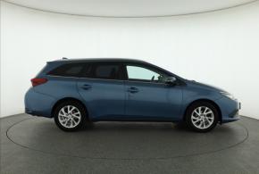 Toyota Auris  1.6 Valvematic 