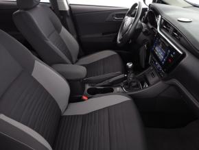 Toyota Auris  1.6 Valvematic 