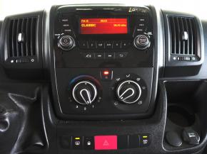 Peugeot Boxer  2.2 BlueHDi 