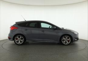 Ford Focus  2.0 EcoBoost ST 