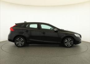 Volvo V40  2.0 D3 