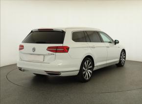 Volkswagen Passat  2.0 BiTDI Highline 