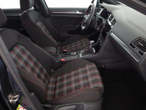 Volkswagen Golf  2.0 GTI Performance 
