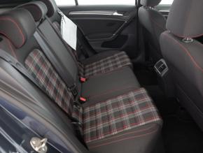 Volkswagen Golf  2.0 GTI Performance 