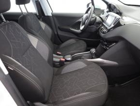 Peugeot 2008  1.2 PureTech 