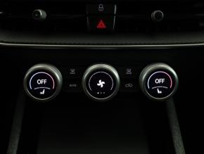 Škoda Superb  2.0 TDI Selection 