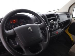 Peugeot Boxer  2.0 BlueHDi 