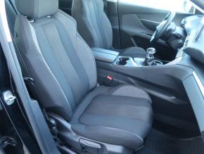 Peugeot 5008  1.5 BlueHDi 