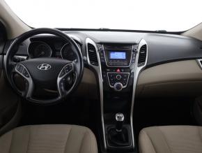 Hyundai i30  1.4 CVVT 