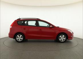 Hyundai i30  1.6 CVVT 