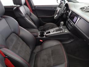 Porsche Macan  GTS 