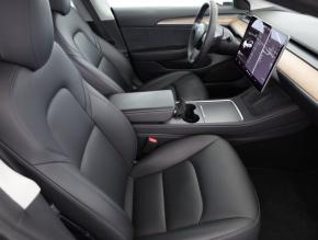 Tesla Model 3  Performance 82kWh 