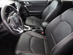 Kia Ceed  1.6 GDI plug-in 