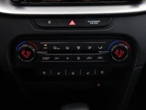 Kia Ceed  1.6 GDI plug-in 