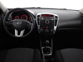 Kia Ceed  1.4 CVVT 