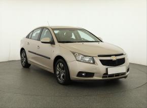 Chevrolet Cruze  1.8 i 16V LS+