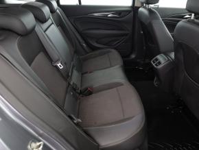 Opel Insignia  2.0 CDTI 