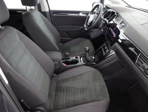 Volkswagen Touran  1.5 TSI 