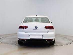 Volkswagen Passat  1.5 TSI 