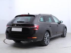Škoda Superb  1.5 TSI Laurin&Klement 