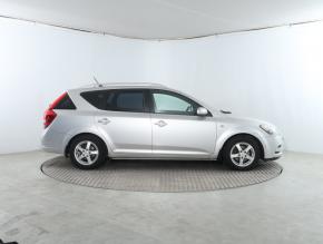 Kia Ceed  1.4 CVVT 