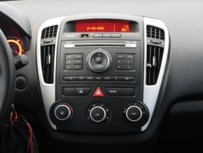 Kia Ceed  1.4 CVVT 