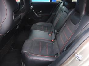 Mercedes-Benz CLA  200d 