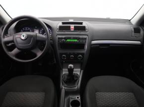 Škoda Octavia  1.6 Tour 