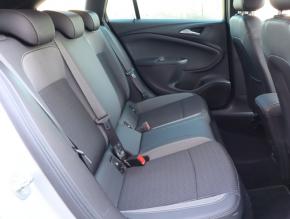 Opel Astra  1.2 Turbo Elegance 