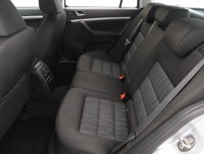 Škoda Octavia  1.6 TDI Elegance 