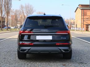 Audi Q7  55 TFSI S-Line 