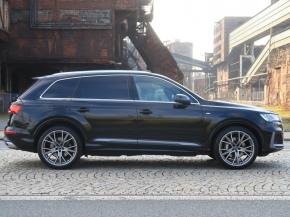 Audi Q7  55 TFSI S-Line 