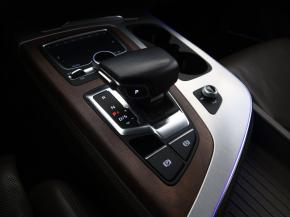 Audi Q7  3.0 TDI 