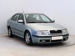 Škoda Octavia  1.6 Tour 