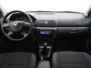 Škoda Octavia  1.6 Tour 