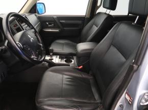 Mitsubishi Pajero  3.2 DI-D 