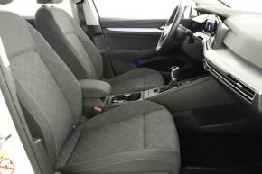 Volkswagen Golf  1.0 TSI Life 
