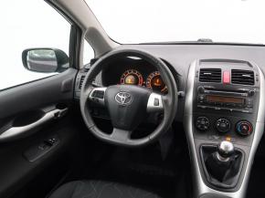 Toyota Auris  1.3 Dual VVT-i 