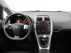 Toyota Auris  1.3 Dual VVT-i 