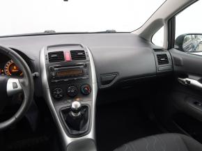 Toyota Auris  1.3 Dual VVT-i 