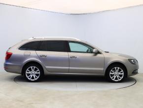 Škoda Superb  2.0 TDI Elegance 