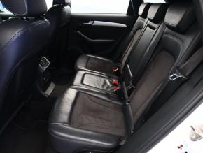 Audi Q5  3.0 TDI S line 