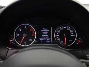 Audi Q5  3.0 TDI S line 