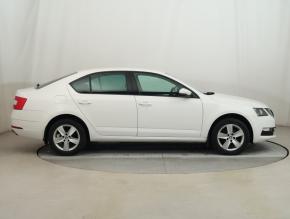 Škoda Octavia  1.0 TSI Active Plus 