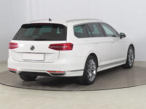 Volkswagen Passat  2.0 TDI R-Line 