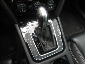 Volkswagen Passat  2.0 TDI R-Line 