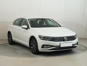 Volkswagen Passat  1.5 TSI Comfortline